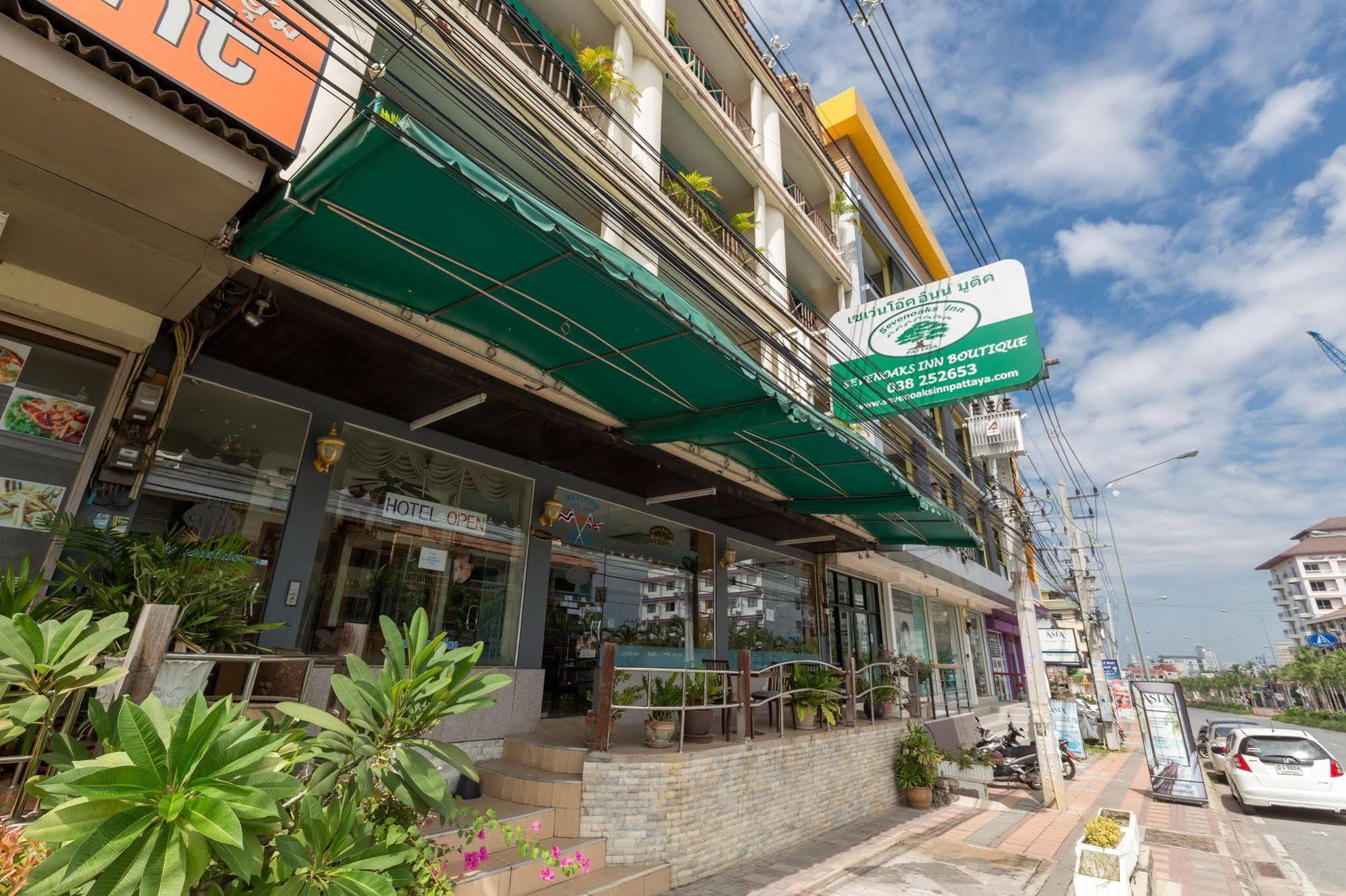 Seven Oaks Inn Haat Jomtien Eksteriør bilde